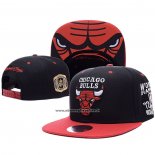 Cappellino Chicago Bulls Adjustable Mitchell & Ness Nero Rosso