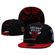 Cappellino Chicago Bulls Mitchell & Ness Nero Rosso3