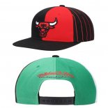 Cappellino Chicago Bulls NBA 75th Anniversary Mitchell & Ness Nero Rosso Verde Bianco