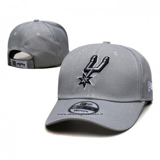 Cappellino San Antonio Spurs 9FIFTY Grigio