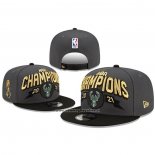 Cappellino Milwaukee Bucks 2021 NBA Finals Champions Grigio Nero